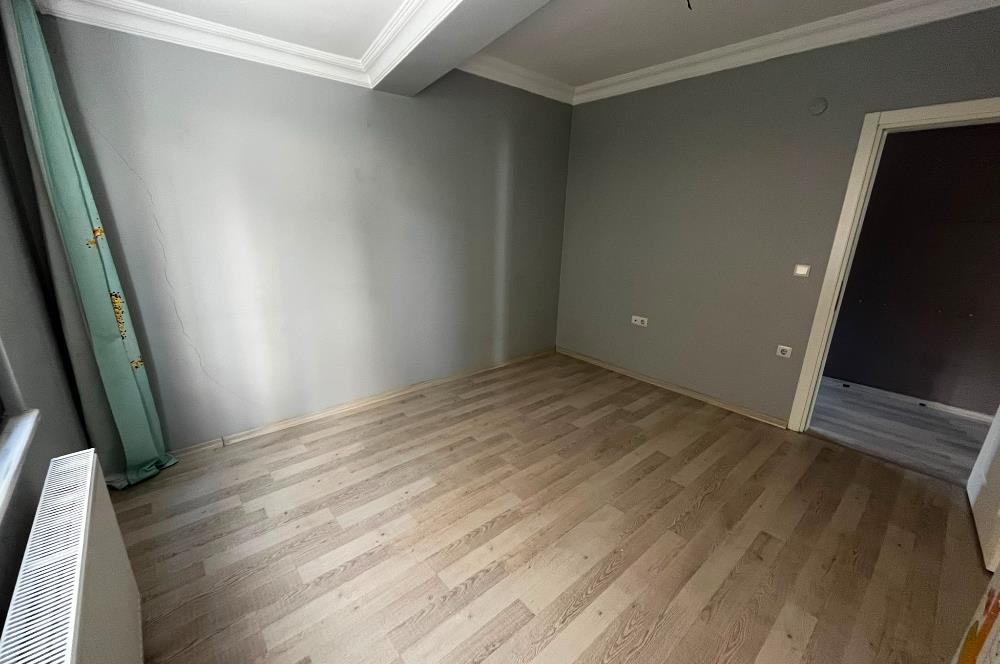 EYÜP GÜZELTEPE MAHALLESİ EBEVEYN BANYOLU BOŞ 3+1 KİRALIK DAİRE