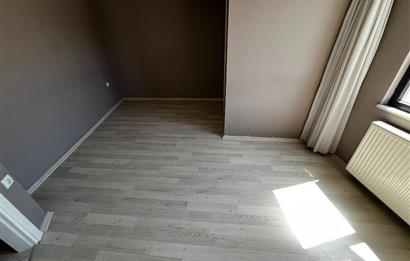 EYÜP GÜZELTEPE MAH.ASANSÖRLÜ BOŞ 3+1 SATILIK DAİRE