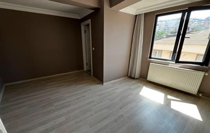 EYÜP GÜZELTEPE MAH.ASANSÖRLÜ BOŞ 3+1 SATILIK DAİRE