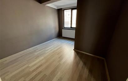 EYÜP GÜZELTEPE MAHALLESİ EBEVEYN BANYOLU BOŞ 3+1 KİRALIK DAİRE