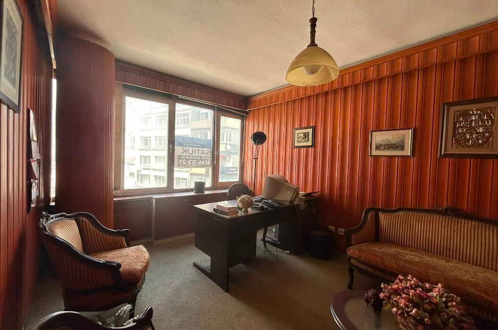 Kadıköy Boğa'ya Yakın, Eşyalı Satılık Ofis