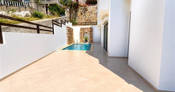 Bodrum Kumbahçe'de Özel Havuzlu Otoparklı Şömineli 2+1 Satılık Daire - 35790