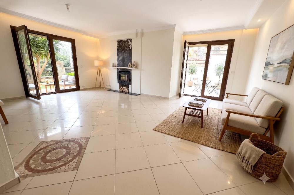 Bodrum Kumbahçe'de Özel Havuzlu Otoparklı Şömineli 2+1 Satılık Daire