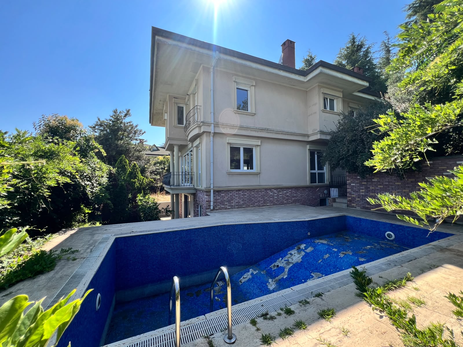 Boğaz Manzaralı Müstakil Havuzlu 6+2 Satılık Villa