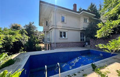 Boğaz Manzaralı Müstakil Havuzlu 6+2 Satılık Villa
