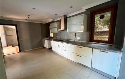 Boğaz Manzaralı Müstakil Havuzlu 6+2 Satılık Villa