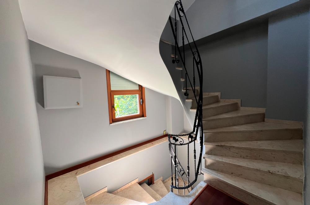 Boğaz Manzaralı Müstakil Havuzlu 6+2 Satılık Villa
