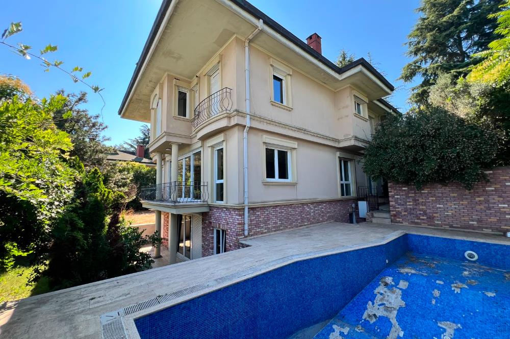Boğaz Manzaralı Müstakil Havuzlu 6+2 Satılık Villa