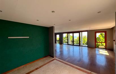 Boğaz Manzaralı Müstakil Havuzlu 6+2 Satılık Villa