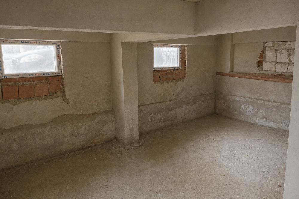 C21 Cius; Küçükkumla'da 80 m² Kat Mülkiyetli Satılık Dükkan