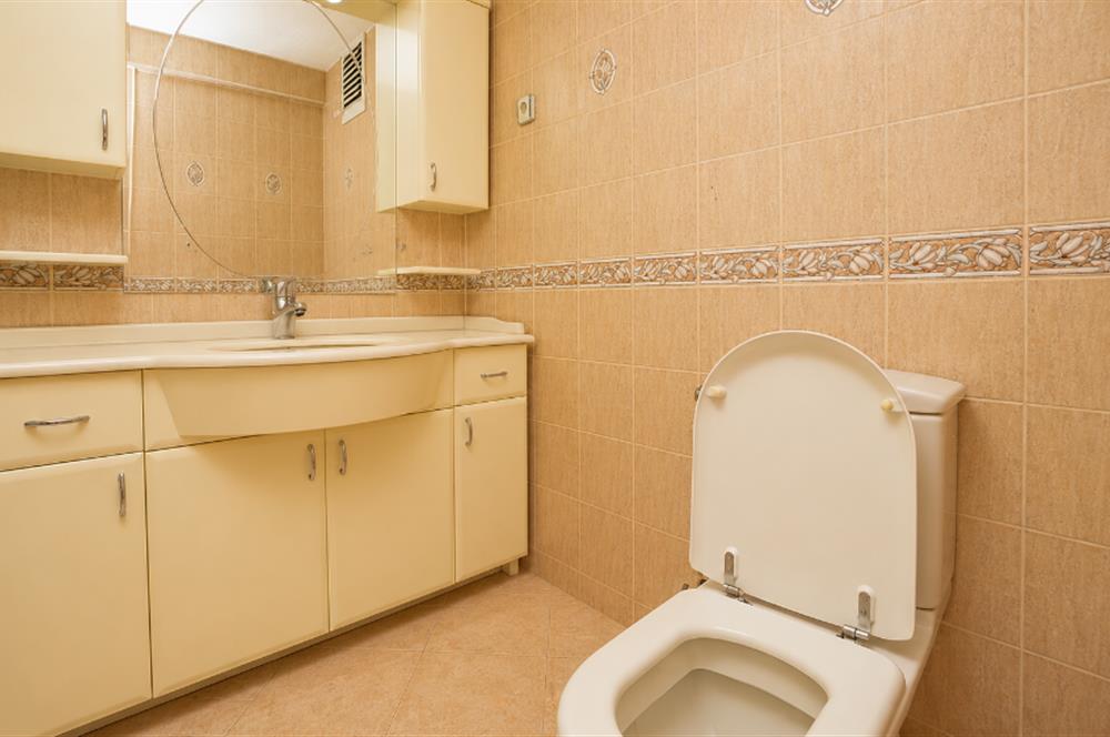 C21 Cius; Yıldırım Sitesi'nde Deniz Manzaralı 3+1 Ara Kat Daire