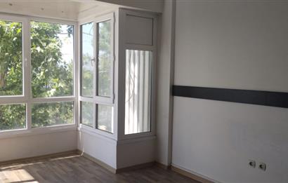 Kartal Ankara Caddesinde Kiralık 40 m2 Ofis