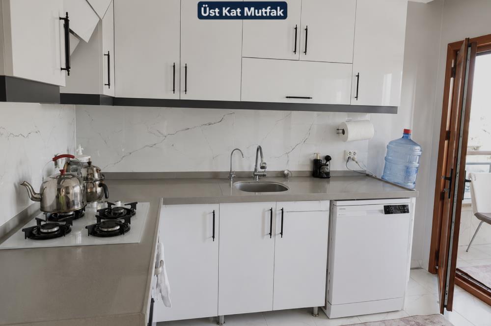 Sancaktepe'de Satılık 5+2 Üst Dubleks 2 Ayrı Daire Gibi Kullanım