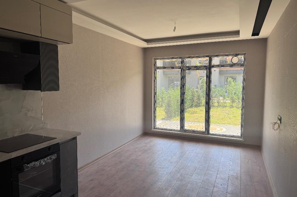 Eymir Mahallesi Paradise Sitesi Geniş Bahçeli 1+1 Kiralık Daire