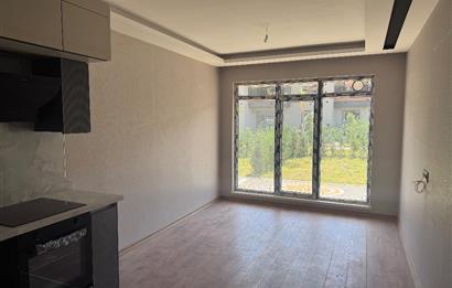 Eymir Mahallesi Paradise Sitesi Geniş Bahçeli 1+1 Kiralık Daire