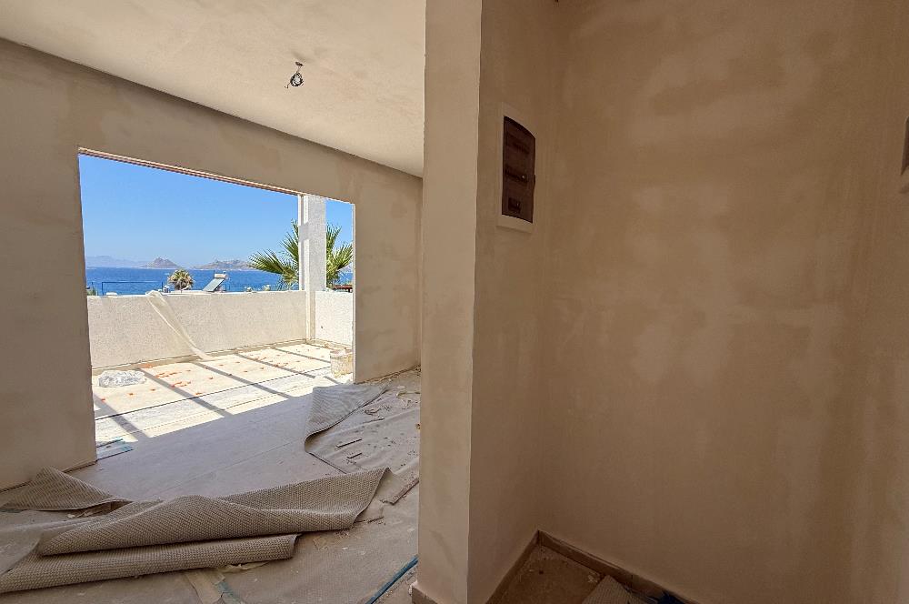 Bodrum Turgutreis Yalı Mevkii Satılık Denize Sıfır Havuzlu Site İçinde Yeni Daire ve Dubleksler