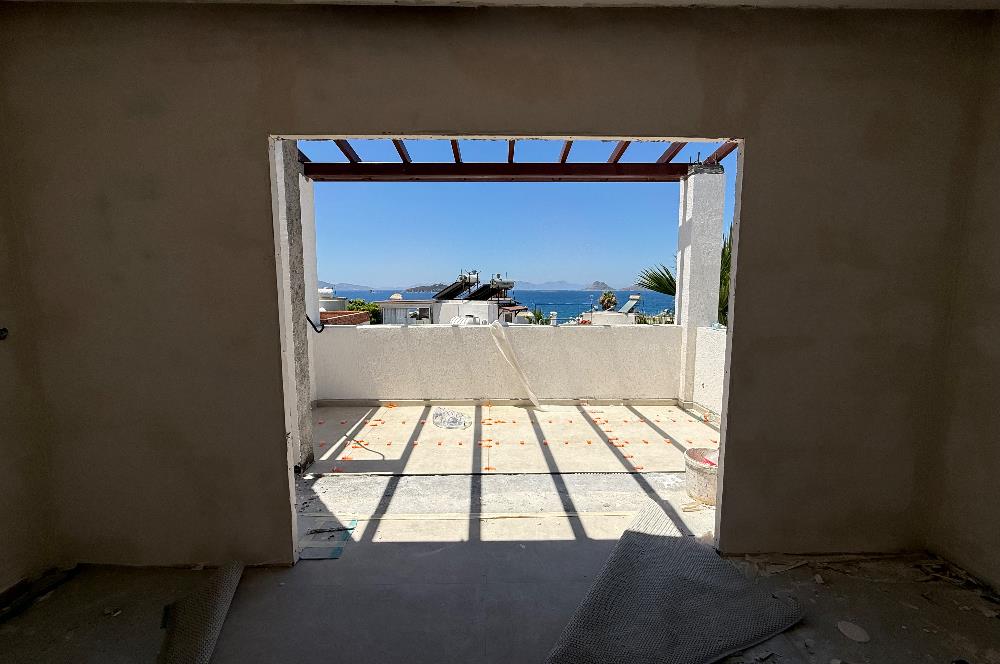 Bodrum Turgutreis Yalı Mevkii Satılık Denize Sıfır Havuzlu Site İçinde Yeni Daire ve Dubleksler