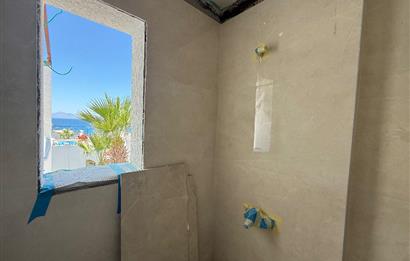 Bodrum Turgutreis Yalı Mevkii Satılık Denize Sıfır Havuzlu Site İçinde Yeni Daire ve Dubleksler