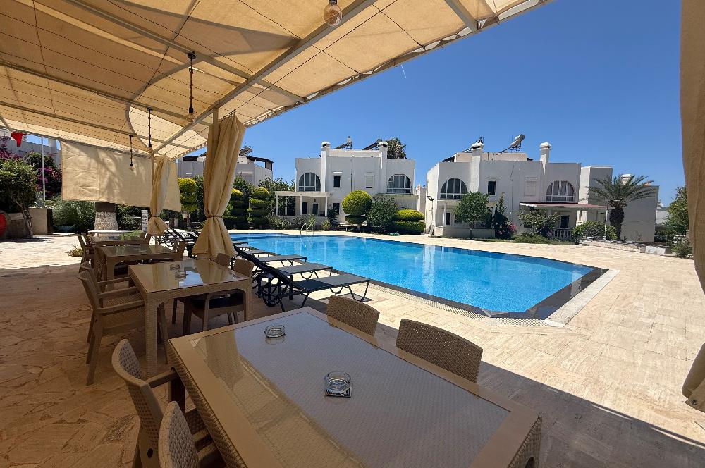 Bodrum Turgutreis Yalı Mevkii Satılık Denize Sıfır Havuzlu Site İçinde Yeni Daire ve Dubleksler