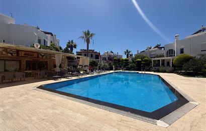 Bodrum Turgutreis Yalı Mevkii Satılık Denize Sıfır Havuzlu Site İçinde Yeni Daire ve Dubleksler