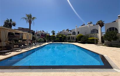 Bodrum Turgutreis Yalı Mevkii Satılık Denize Sıfır Havuzlu Site İçinde Yeni Daire ve Dubleksler