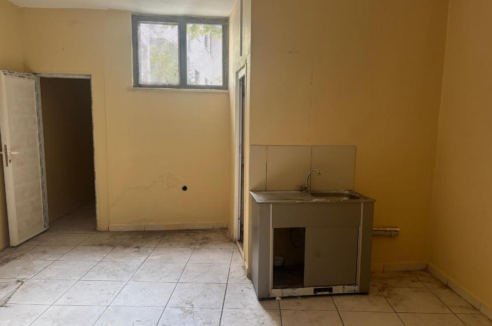 EYÜP GÜZELTEPE'DE CADDE ÜZERİ 240 M2 SATILIK DÜKKAN