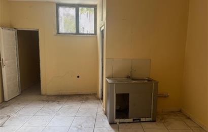 EYÜP GÜZELTEPE'DE CADDE ÜZERİ 240 M2 SATILIK DÜKKAN