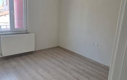 CENTURY 21 BAL GAYRİMENKUL'DEN EŞYASIZ İÇİ YENİLENMİŞ  2+1 ARAKAT DAİRE