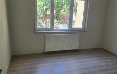 CENTURY 21 BAL GAYRİMENKUL'DEN EŞYASIZ İÇİ YENİLENMİŞ  2+1 ARAKAT DAİRE