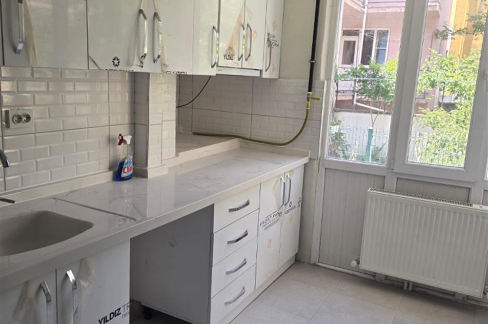 CENTURY 21 BAL GAYRİMENKUL'DEN EŞYASIZ İÇİ YENİLENMİŞ  2+1 ARAKAT DAİRE