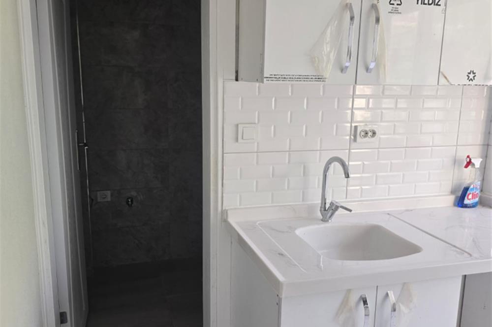 CENTURY 21 BAL GAYRİMENKUL'DEN EŞYASIZ İÇİ YENİLENMİŞ  2+1 ARAKAT DAİRE
