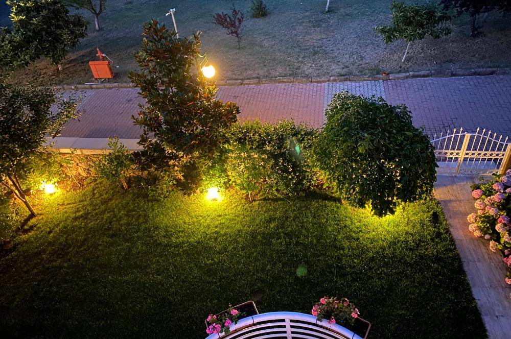 ZEKERİYAKÖY'DE MUHTEŞEM MANZARALI A'DAN Z'YE YENİLENMİŞ LÜKS VİLLA