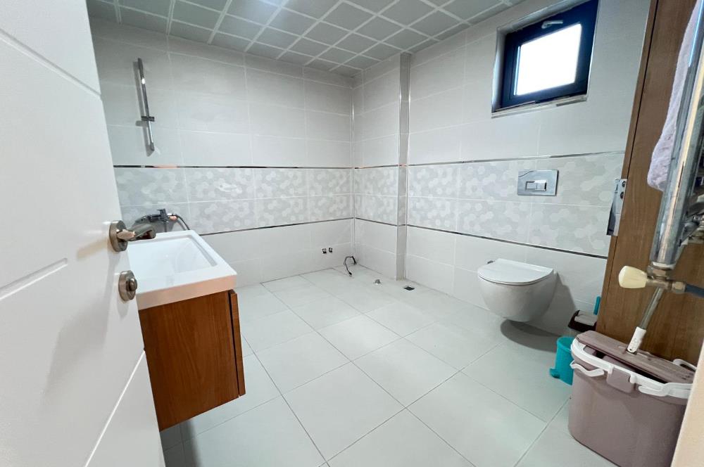 642 m2 ARSA İÇİNDE ÖZEL HAVUZLU TERASLI 6+1 SATILIK LÜKS VİLLA
