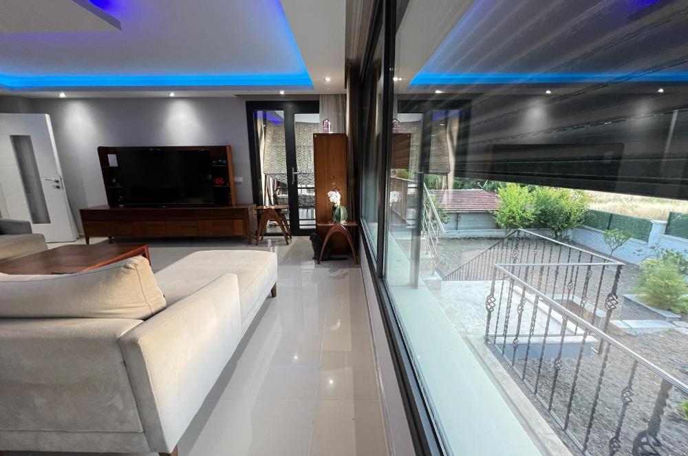 642 m2 ARSA İÇİNDE ÖZEL HAVUZLU TERASLI 6+1 SATILIK LÜKS VİLLA