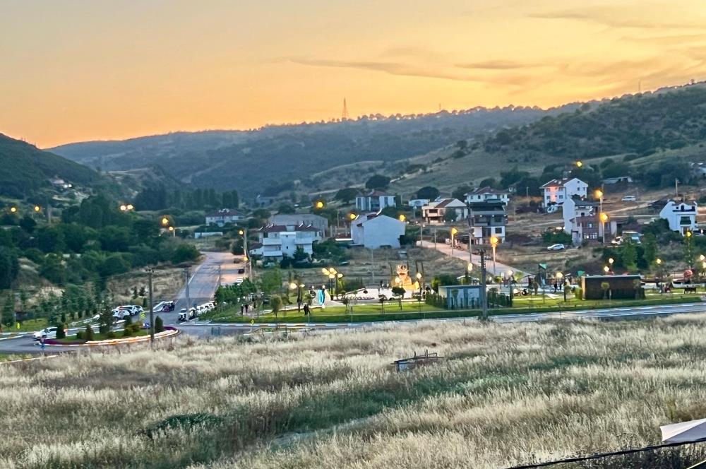 642 m2 ARSA İÇİNDE ÖZEL HAVUZLU TERASLI 6+1 SATILIK LÜKS VİLLA