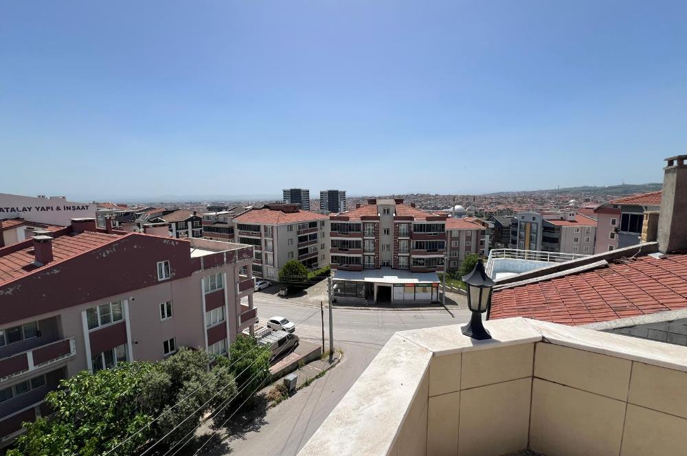 MALTEPE MAH. MERKEZİ KONUMDA 4 KAT KULLANIMLI 5+1 TERASLI VİLLA