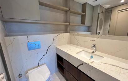 Zekeriyaköy'de Kiralık Sıfır 5+2 Ultra Lüks Villa