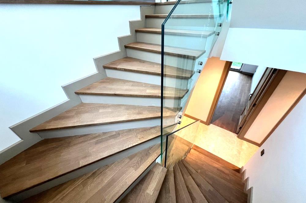 Zekeriyaköy'de Kiralık Sıfır 5+2 Ultra Lüks Villa