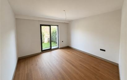 Zekeriyaköy'de Kiralık Sıfır 5+2 Ultra Lüks Villa