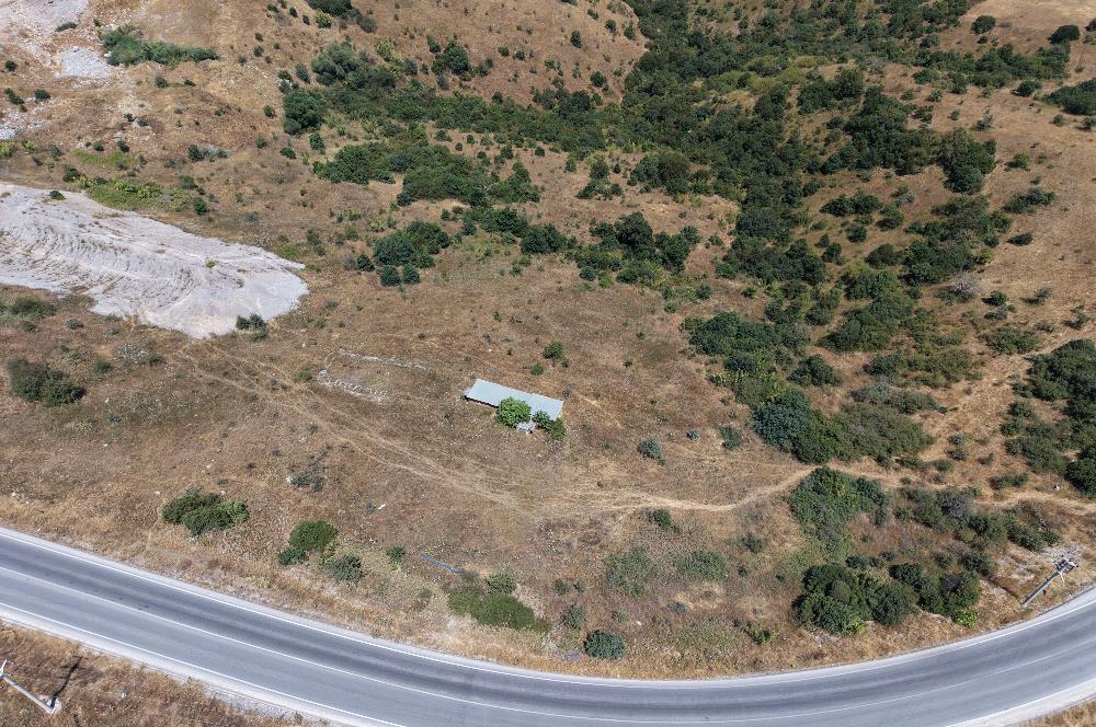 ZİYARETLİ MAHALLESİ SATILIK TARLA CENTRUY 21 BAL'DAN 