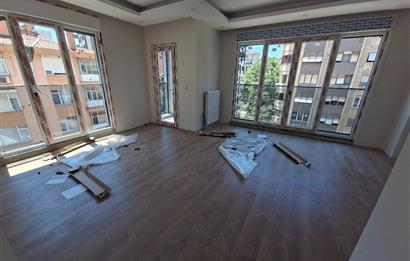 SUADİYE AYŞEÇAVUŞ KOMBİLİ 2+1 SIFIR 78m2 NET KULLANIM BALKONLU