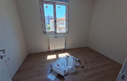SUADİYE AYŞEÇAVUŞ KOMBİLİ 2+1 SIFIR 78m2 NET KULLANIM BALKONLU