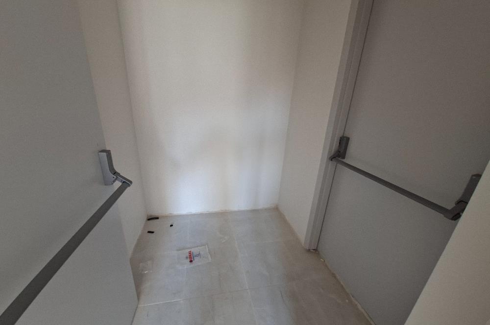 SUADİYE AYŞEÇAVUŞ KOMBİLİ 2+1 SIFIR 78m2 NET KULLANIM BALKONLU