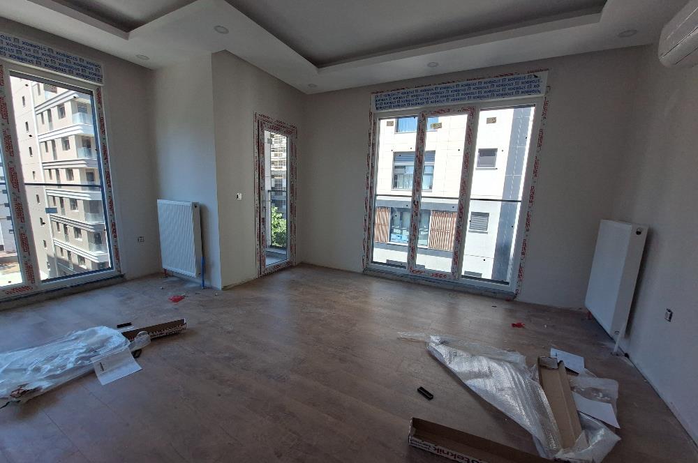 SUADİYE MARMARAYA YAKIN 2+1 SIFIR 78m2 NET KOMBİLİ BALKONLU