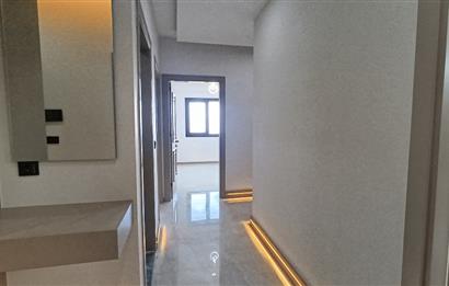 C21 LOFT'TAN HAVUZLU SİTE İÇİNDE 3,5+1 KİRALIK ULTRA LÜKS DAİRE