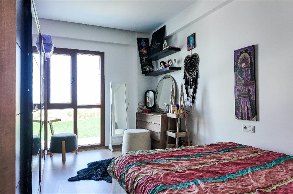 Kemikler'de Manzaralı 3+1 Dubleks Villa