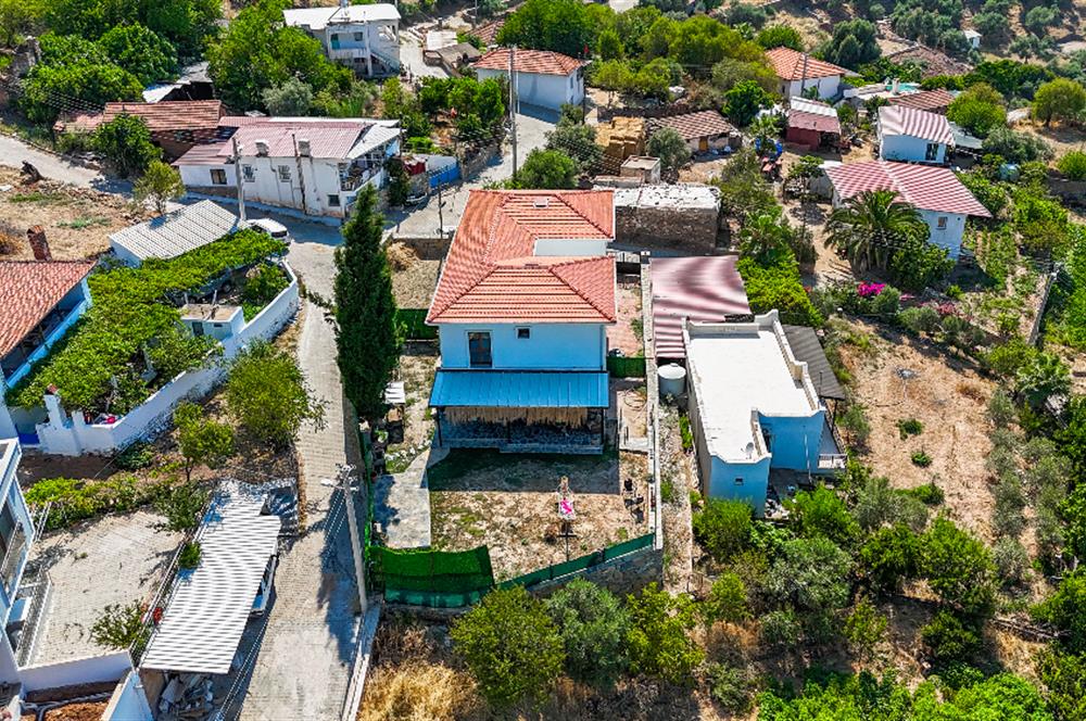 Kemikler'de Manzaralı 3+1 Dubleks Villa