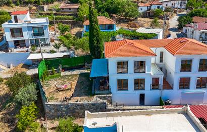 Kemikler'de Manzaralı 3+1 Dubleks Villa