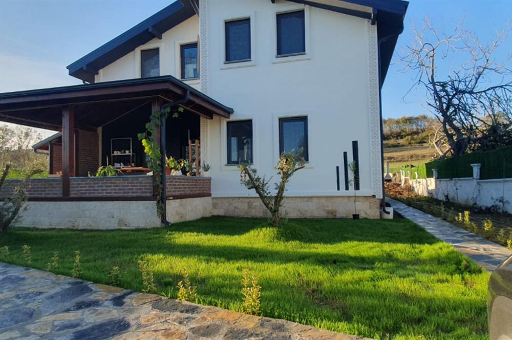 SAKARYA AŞIRLAR’DA SATILIK: ÖZEL TASARIM MÜSTAKİL VİLLA