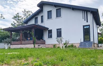 SAKARYA AŞIRLAR’DA SATILIK: ÖZEL TASARIM MÜSTAKİL VİLLA